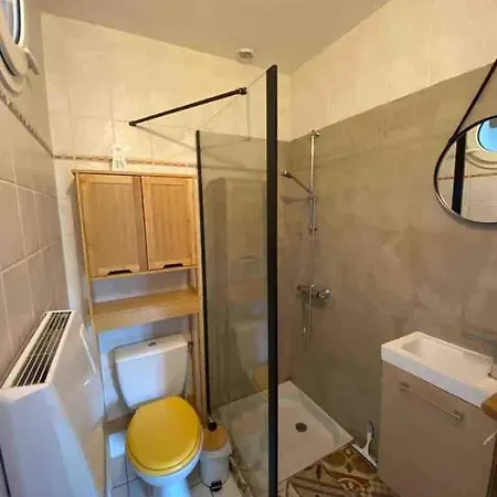 Typical Cantal House In Holiday home